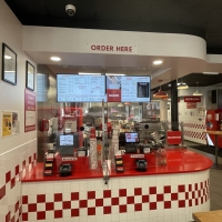 Miniatura de lista para el proyecto Five Guys