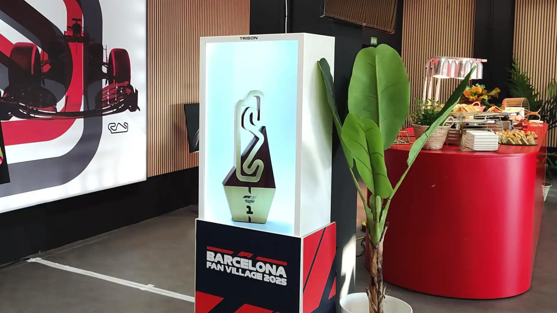 Audience enjoying the immersive Formula 1 audiovisual experience created by TRISON during the official roadshow in Madrid.